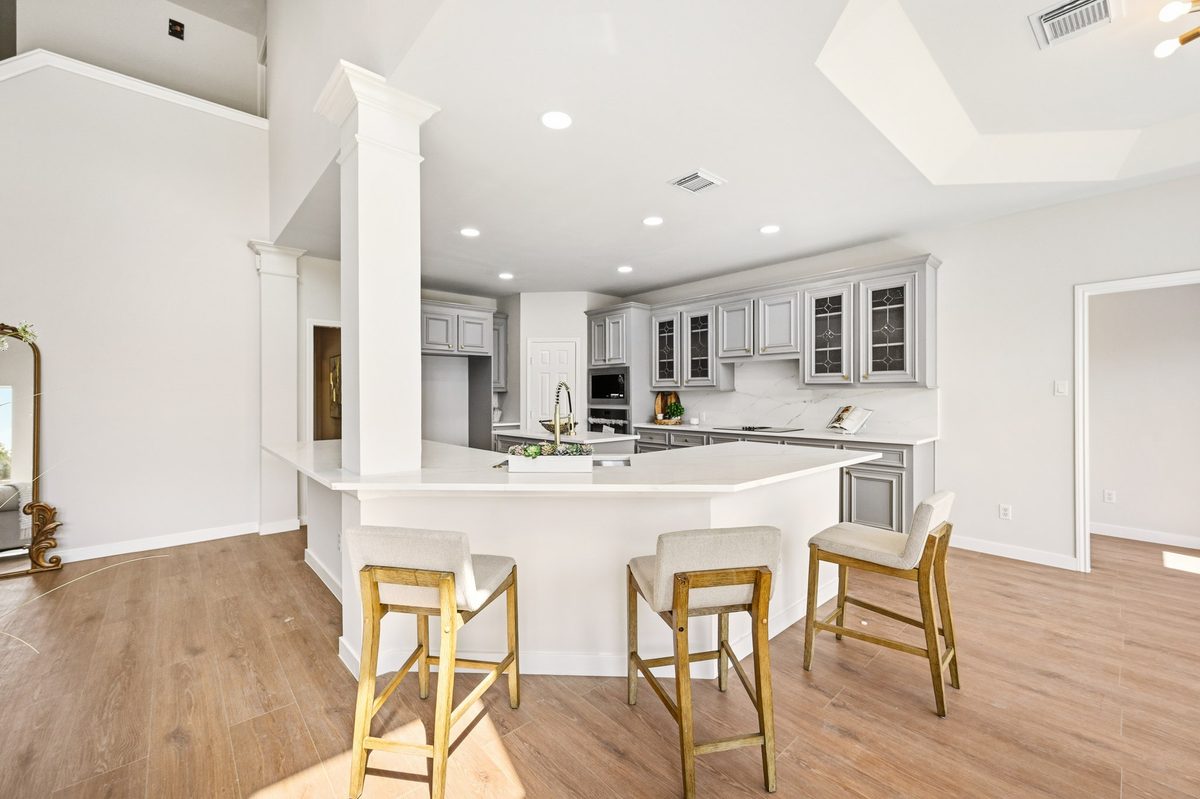 Ashvale — renovated kitchen, photo 2