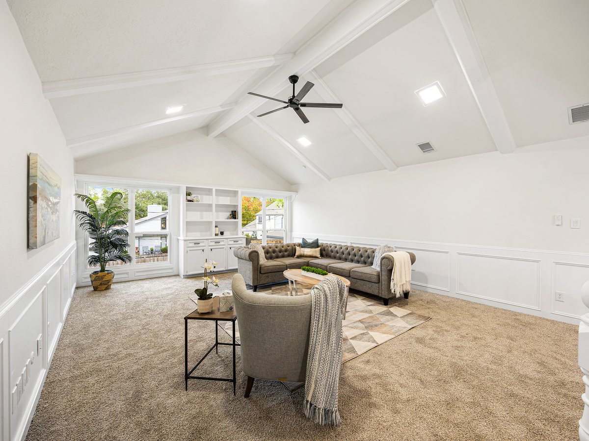 Cypresswood — renovated living space, photo 3