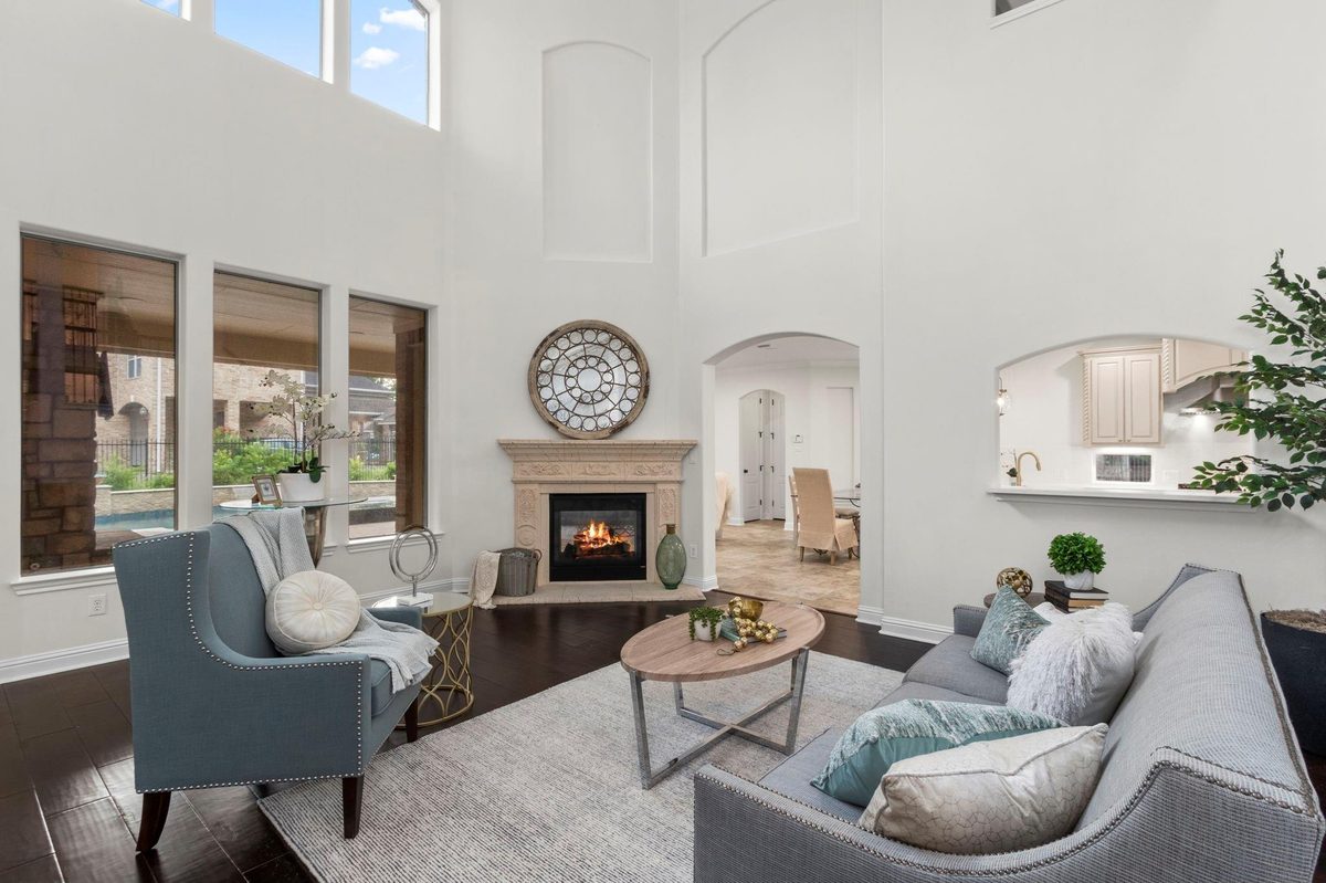 Veilwood — finished living area, photo 7